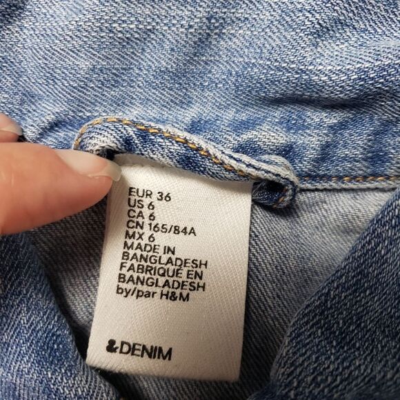 H&M Jean Jacket - Denim Jacket Size 6, Blue - Picture 5 of 9